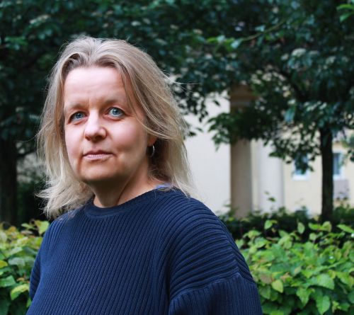 “Hanne greift sich das Leben – Wenn Frauen zu viel wollen”: Ida Grass stellt ihr Romandebüt vor