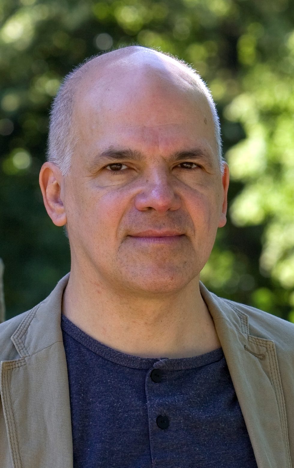 „DIE ERFINDUNG DER ROTEN ARMEE FRAKTION DURCH EINEN MANISCH-DEPRESSIVEN TEENAGER IM SOMMER 1969“ Frank Witzel liest aus seinem preisgekrönten Roman