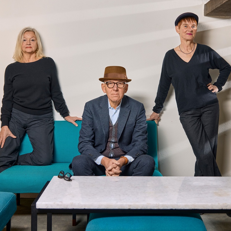 BUDE MUNK WIELAND: TRANSIT 64